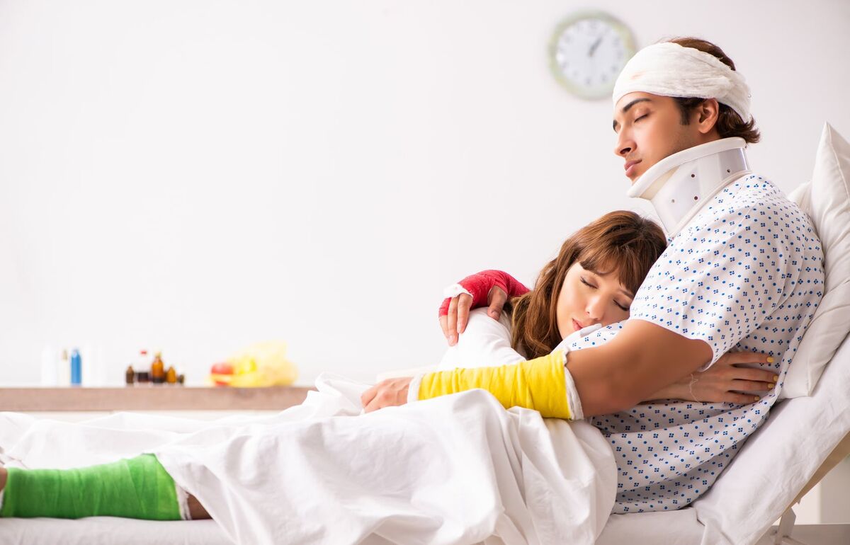 So kann die Nachtruhe im Spital optimiert werden. Akupunktur lindert Schmerzen/ Bild: Fotolia Wer gut schläft, wird schneller gesund. Besonders im Spital sollte deshalb auf die nächtliche Erholung von PatientInnen Acht gegeben werden.