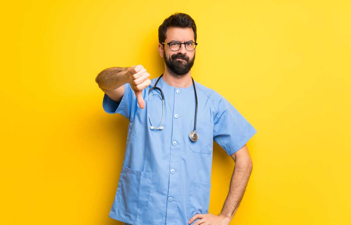 Die österreichische Ärztekammer warnt erneut vor den Folgen des drohenden Ärztemangels. Akupunktur lindert Schmerzen/ Bild: Fotolia Einmal mehr hat die Ärztekammer in einer Pressekonferenz auf den Ärztemangel in Österreich aufmerksam gemacht. Ärztekammerpräsident Szekeres fordert nun österreichweit 1300 zusätzliche Kassenstellen.